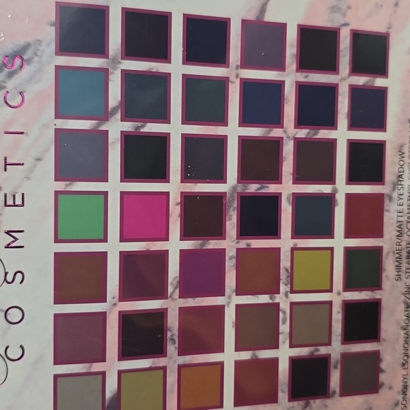 BB&W Crush 42 Color Eye Shadow Palette - NEW & SEALED - Picture 5 of 5